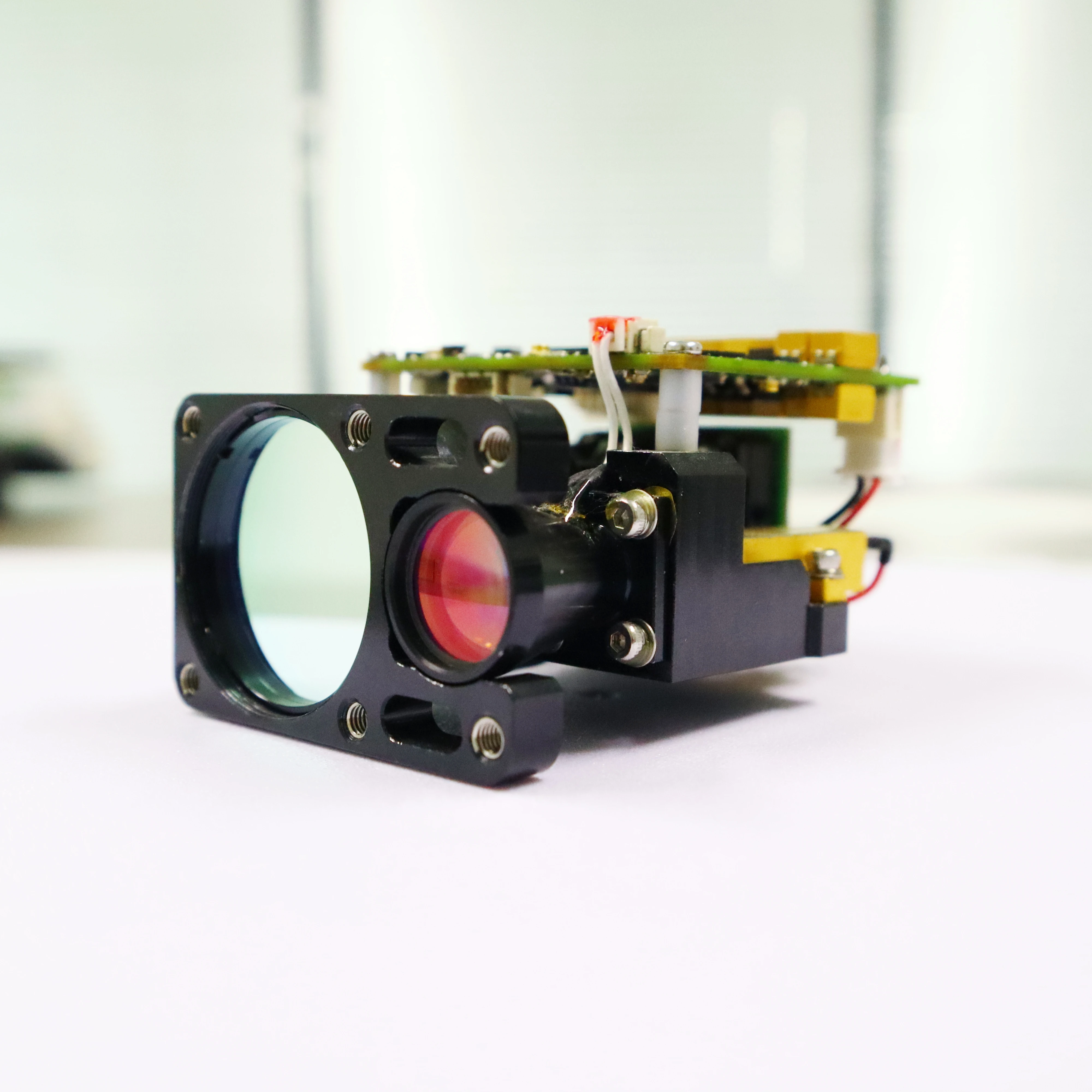 Lightweight 8km Laser Rangefinder 1535nm Human Eye Safe Feature