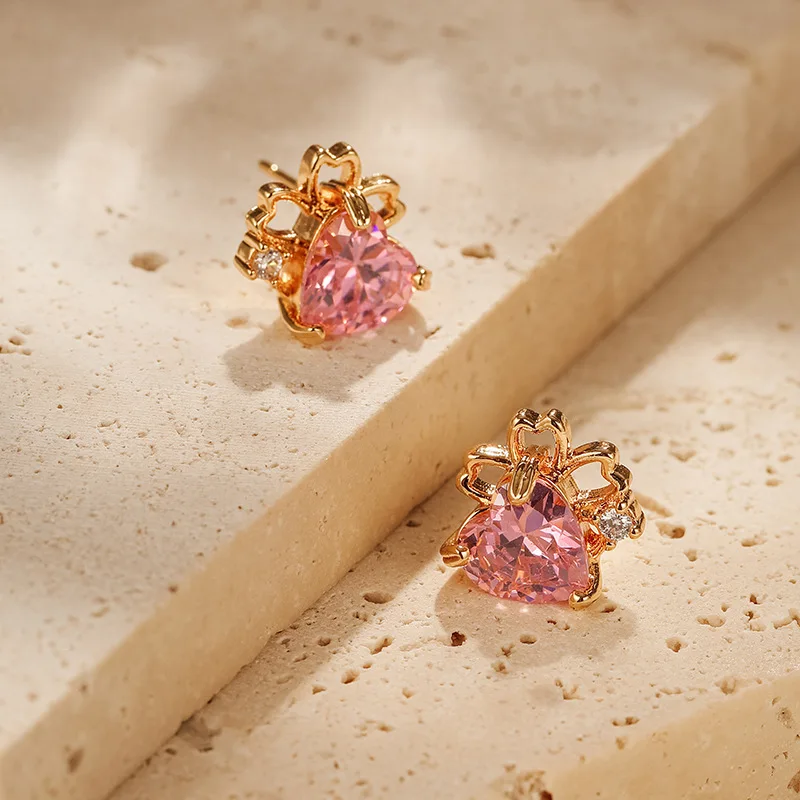 

French Minimalism 18k Gold Plated Flower Stud Earrings for Women Sweet Heart Pink Zircon Fashion Jewelry Teens Girls Gifts