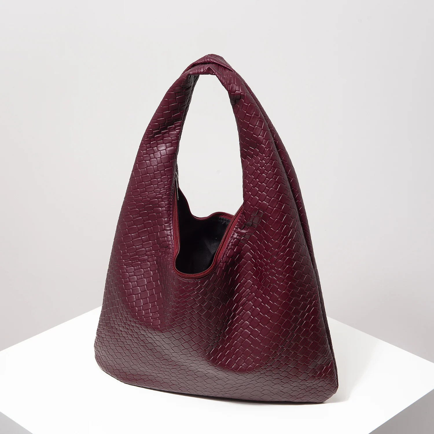 Vintage-Umhängetasche aus Kunstleder, Damenhandtasche, geräumige Tragetasche, Halbmond-Tasche, Tasche mit Reißverschluss, Alltagstasche für den Arbeitsweg (Muster zufällig). – Detail 5