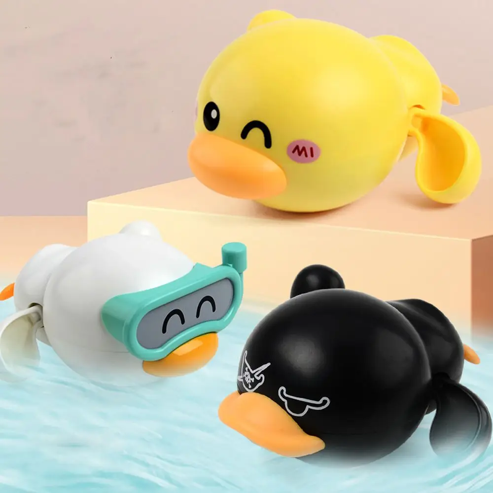 Wagging Swimming Bathtub for Kids Cartoon Clockwork Cute Bath Toy Little Duck Children Play Water Toy