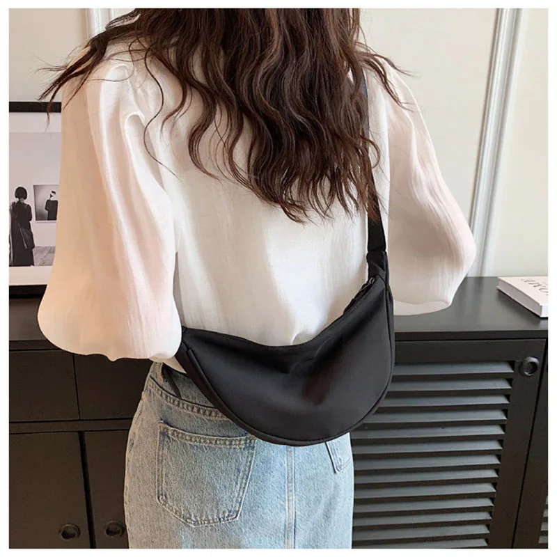 2023 Fashion Dumpling Bag Chest Bags for Women Nylon Crossbody Bag Candy Color Half Moon Armpit Bag Large Capacity Shoulder Bags