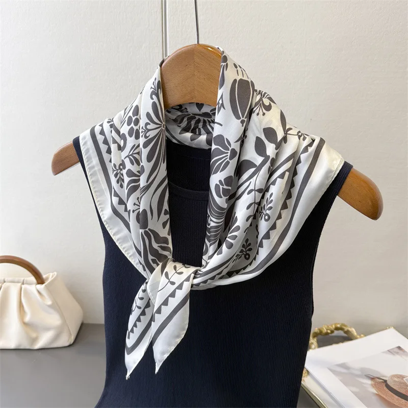 Paisley Print Designer 70Cm Square Silk Women's Scarf Spring Summer Beach Satin Scarves Shawl Headband Bandana Hijab Wrap Lady