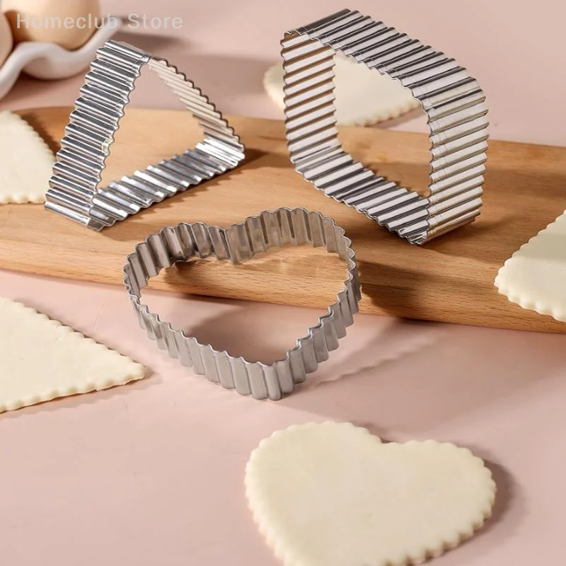 

3Pcs Baking Cracker Cutter Stainless Steel Fondant Cutter Easy Release Nonstick Cracker Maker Tool For Sandwiches Muffins