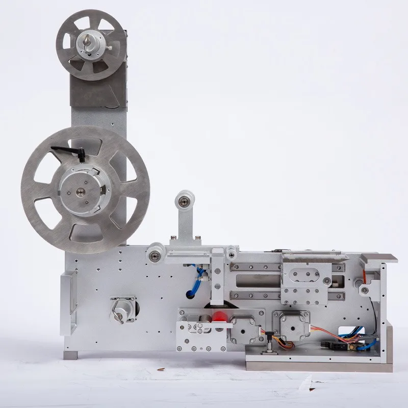 Retractable label feeder, retractable platform auxiliary material feeder peeling machine