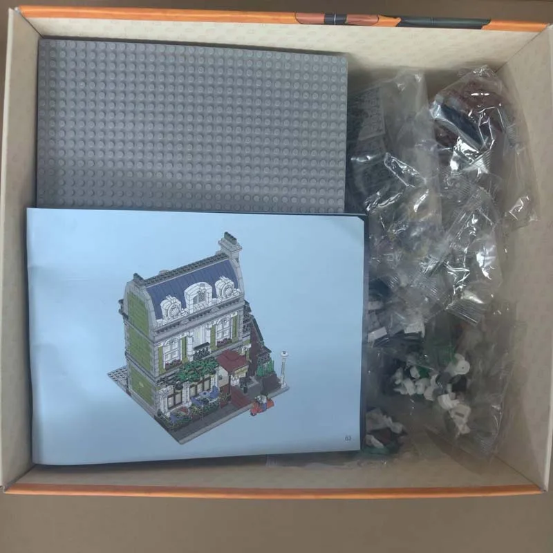 2469PCS Street House Model 10243 French Paris Restaurant Building Blocks Children's Birthday Gift Intelligence Splicing toys