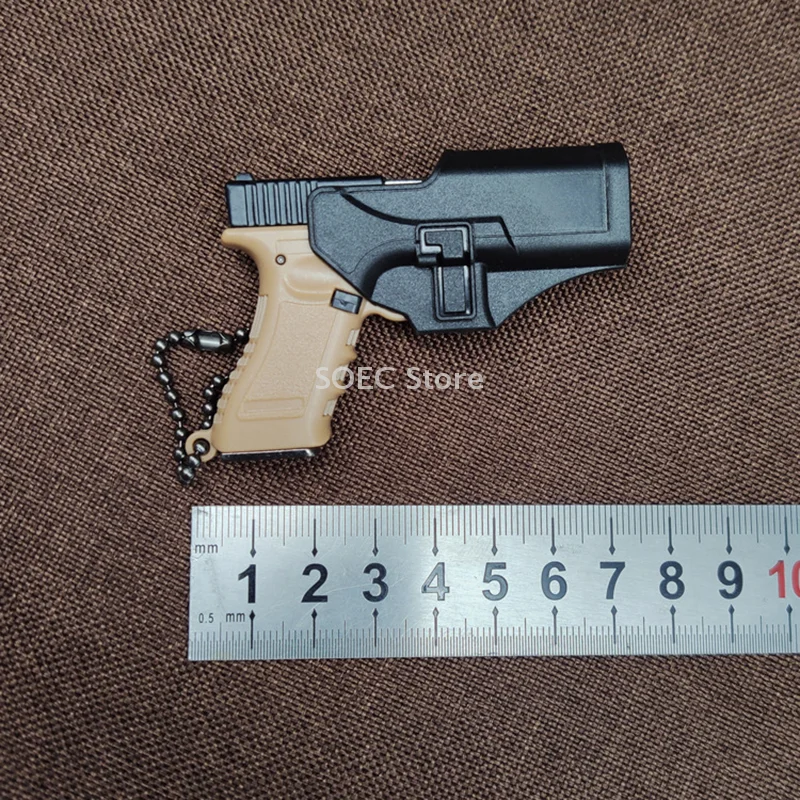 1Pcs 1:3 Metal Gun Keychain Holster Quick Pull Protective Case 1: 3 Glock G17 Model Specific Accessory Plastic Protective Cover