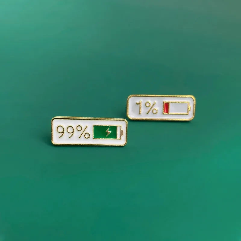 Cute 99% And 1% Enamel Electricity Badge Lovely Green Red Energy Battery Brooch Lapel Backpack Decoration Charm Jewelry Gift