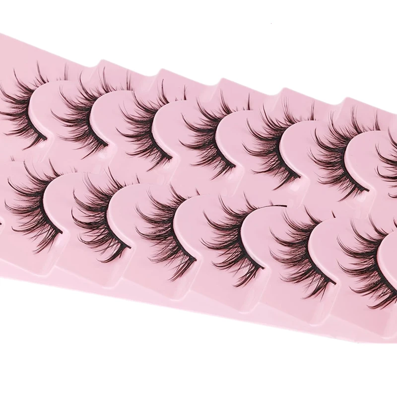 コミックブラックステムの尖った超ふわふわつけまつげ7ペア。毎日のメイクに適しており、目元の輝きを高めます。