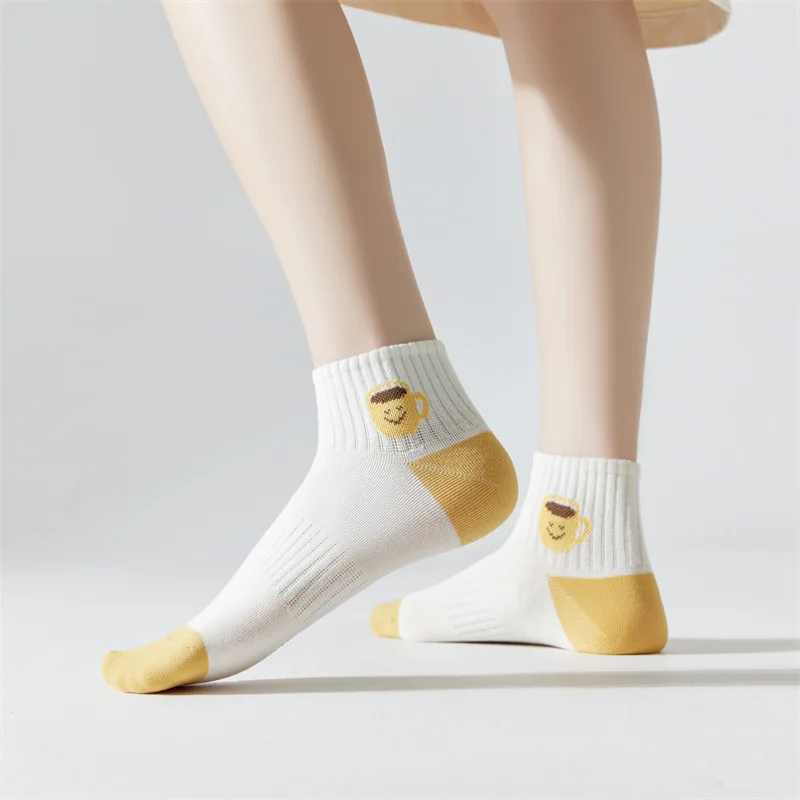 5 أزواج النساء الكورية نمط الكاحل الجوارب اليابانية لطيف عروسة كارتون نمط الجوارب القصيرة للفتيات في سن المراهقة الفتيات عادية منخفضة قطع الجوارب