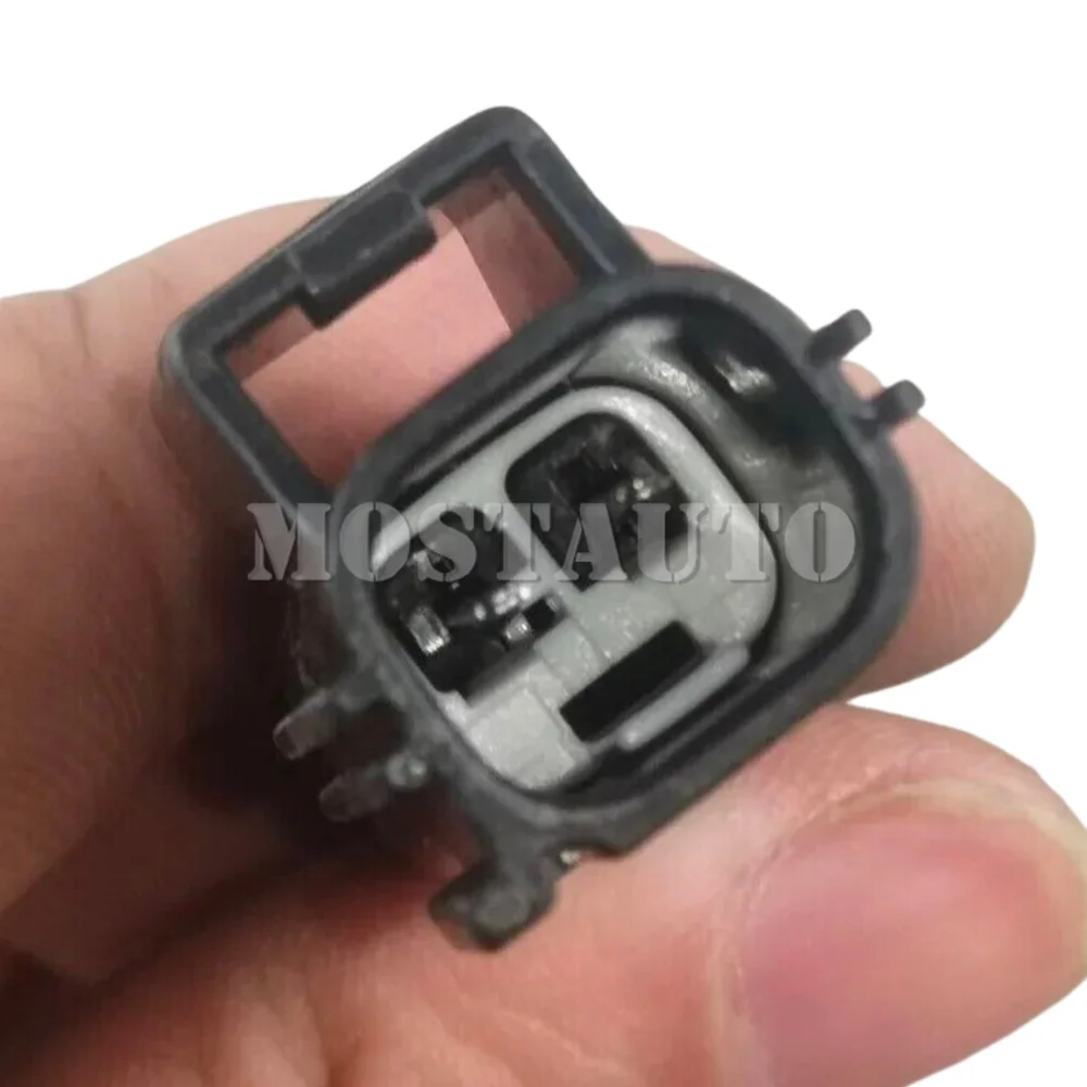 

2-Pin Connector Plug For Volvo ABS Sensor Wiring Repair Housing 7282-5548-30