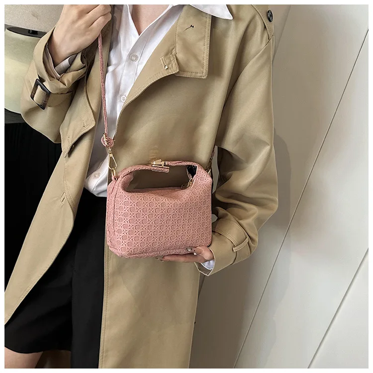 حقيبة ذات نسيج متخصص متطور، حقيبة يد نسائية منسوجة جديدة، حقيبة كروس نسائية أنيقة متعددة الاستخدامات بكتف واحد