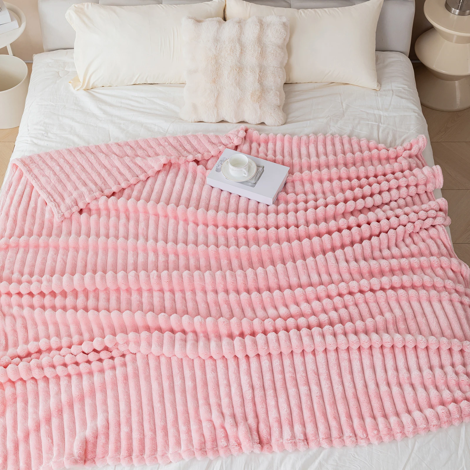 1 Stück gestreifte, einfarbige Flanelldecke, weiche und bequeme Überwurfdecke, geeignet für Sofas, Betten und Reisen, vielseitig einsetzbar – Detail 9
