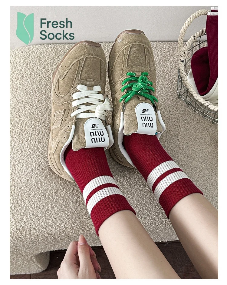 

5 Pairs New Year Socks For Women Winter Middle Tube Solid Color Fashionable Breathable Stockings Comfortable Casual Girls Socks