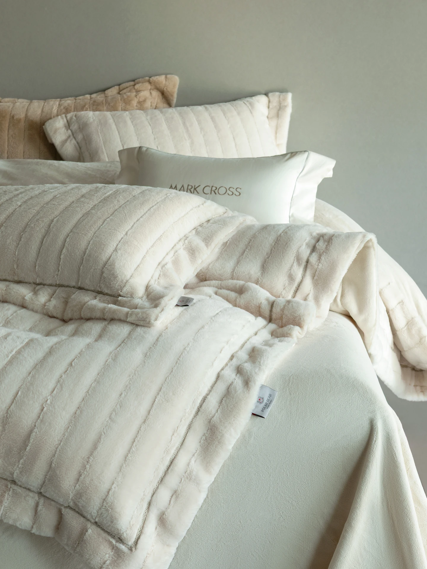 Mark Cross Winter Thickened Bear Fleece Four-Piece Set Ultra Soft Anti-Static Fleece Bedding Sheet Cover Duvet Cover 4pcs