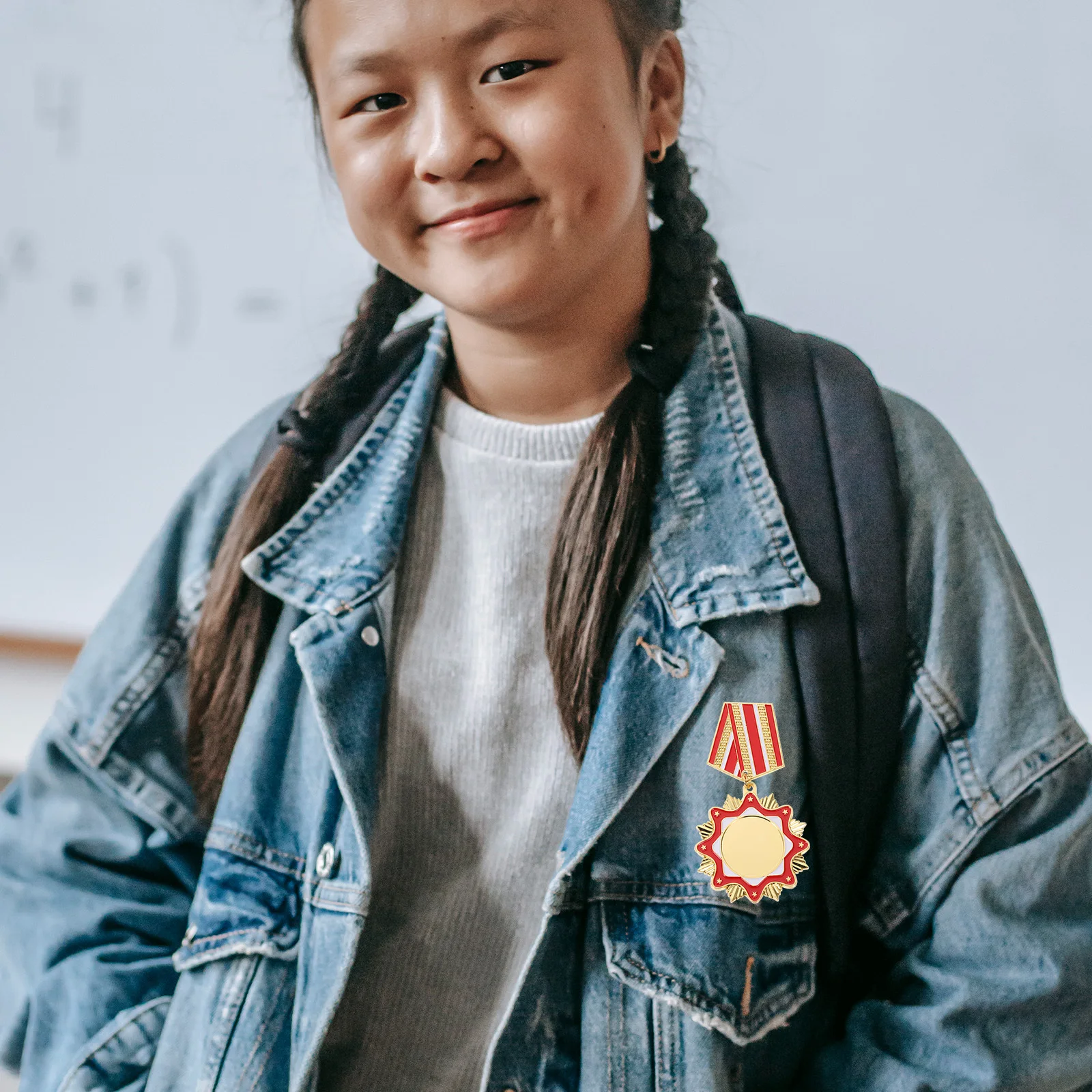 

1pc Medal Pins Party Badges Award Medals Set Memorial Metal Badge Ribbon Lapel Pin Party Favors Novelty