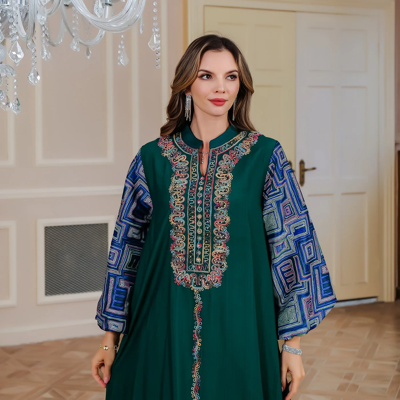 Luxe Dubai Vrouwen Moslim Jurk Borduren Kralen Kaftan Turkije Caftan Gewaad Femme Musulmane