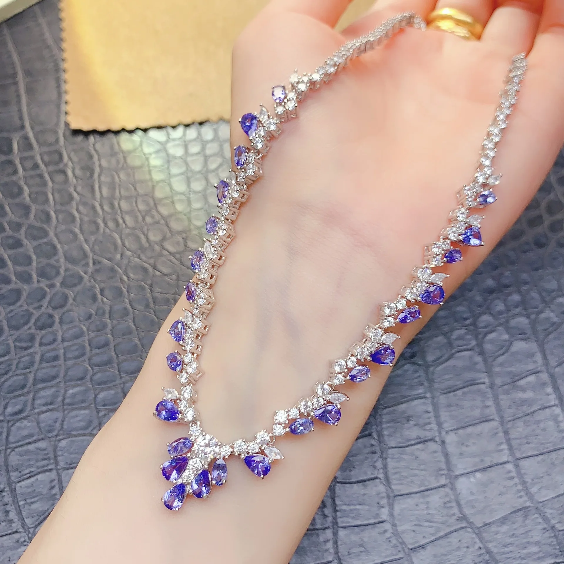 

Ожерелье из натурального танзанита 4x6 мм + 3x5 мм, роскошный нишевый драгоценный камень из стерлингового серебра 925 пробы