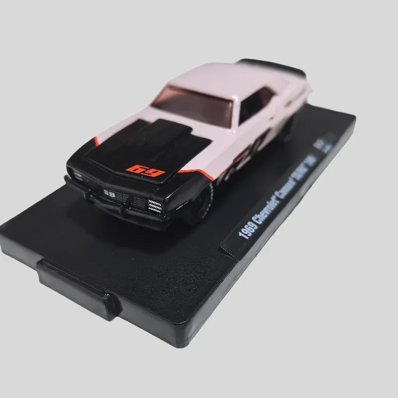 

Diecast M2 1/64 Scale 1969 Chevrolet Camaro SS Alloy Car Model Collectible Toy Gift Souvenir Display