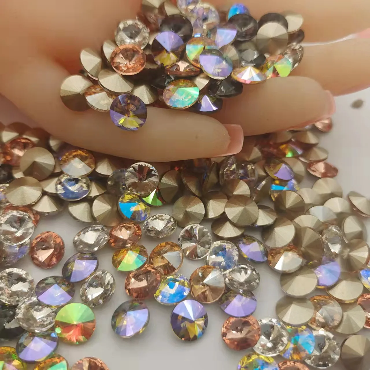 20Pcs 8MM Pointed Round Satellite Nail Gems Cross-Border Rhinestones for DIY Manicures Sparkling Nail Art Decor for Edgy Designs