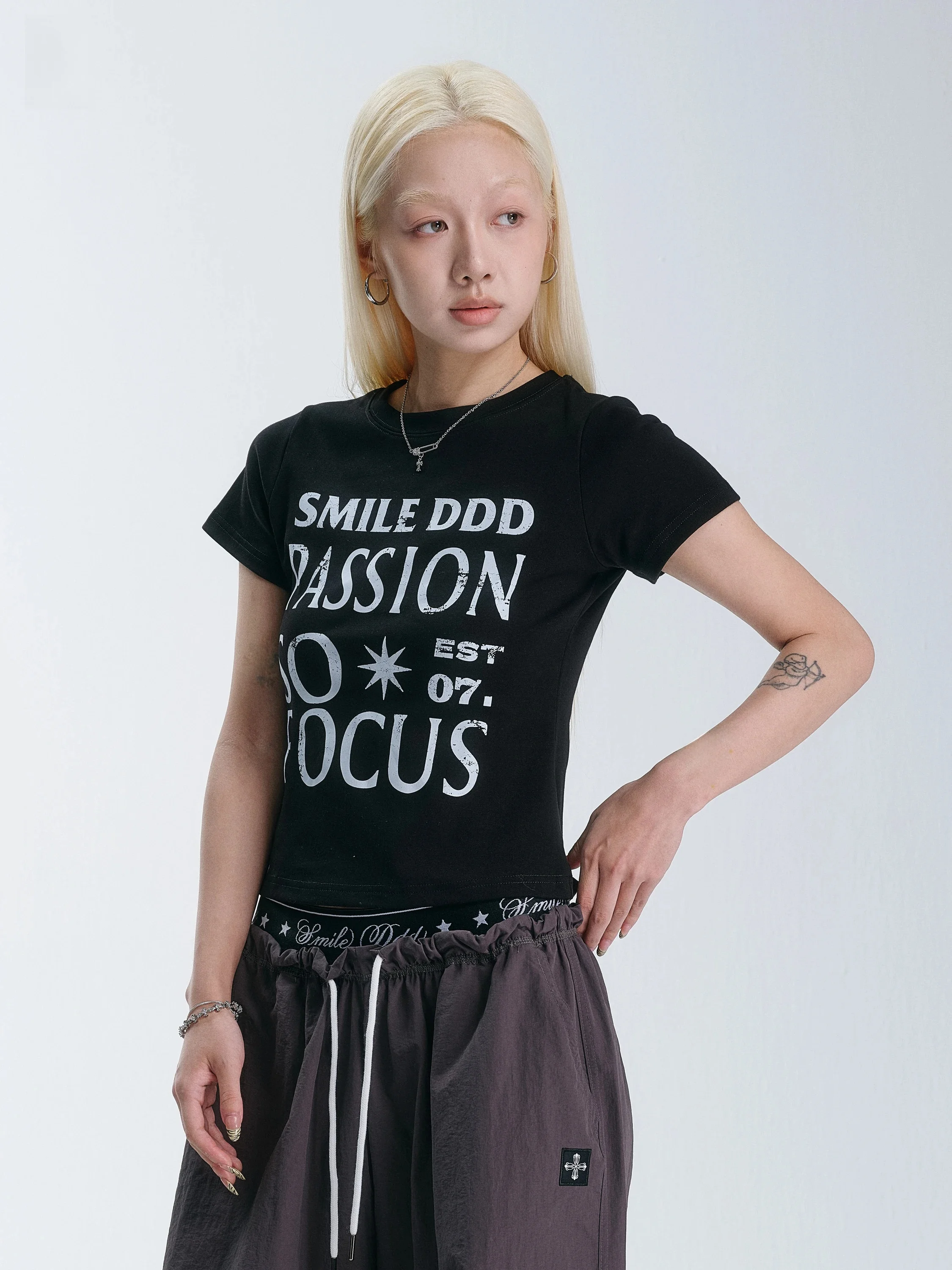 Slim Fit Short Sleeve round Neck T-Shirt Sporty Street Dance Women's Casual Wear SMILE DDD Brand Cotton Blend Elastic Fiber