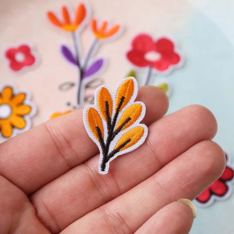 12 stücke Blume Nähen Eisen Auf Patch Für Kleidung Nette Gestickte Kinder Mädchen Pack Stoff Diy Parches Jacke Anime thermische Bordados – Detail 4