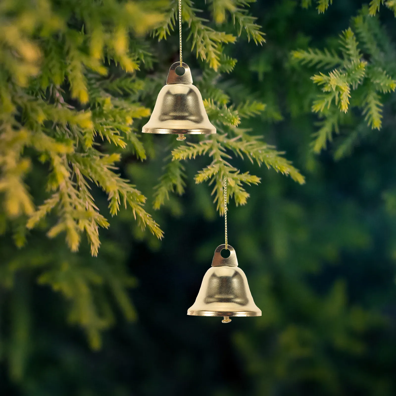 30Pcs Decorative Metal Bells Vintage Iron Finish Small Craft Bell for Home Decor Door Bell Wind Chime Keyring Bag Charm Holiday