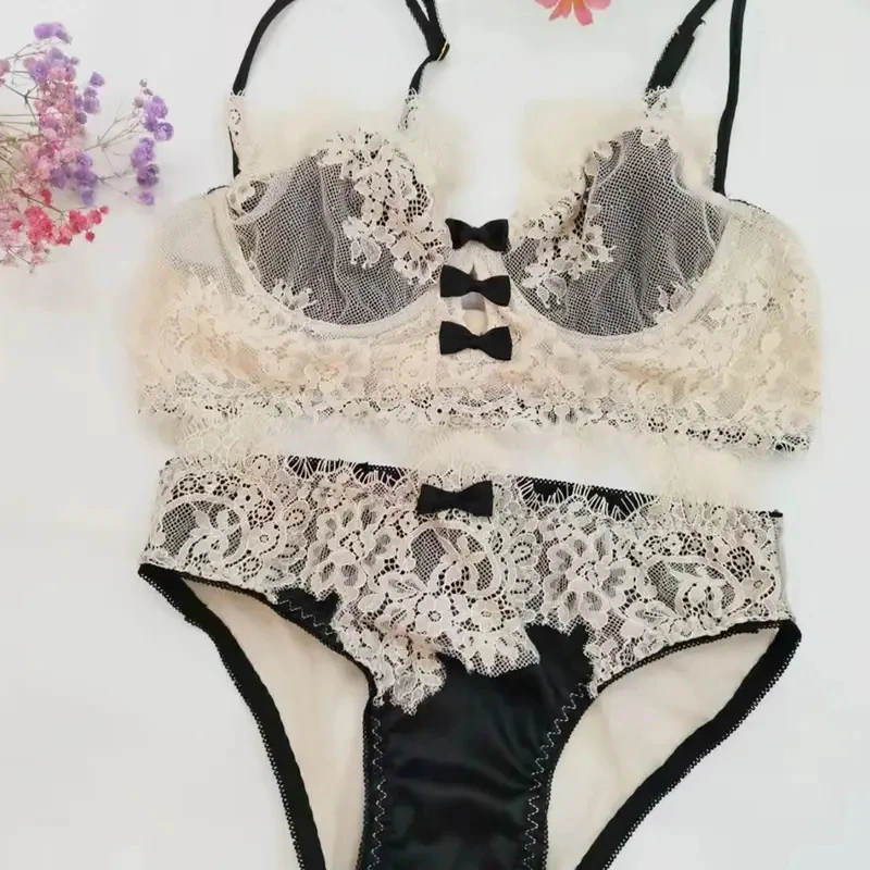 

2023 New French Eyelash Lace Sexy Hollow Thin Cup Bra and Panties Silky Satin Gathered Girly Bow Brassiere Set