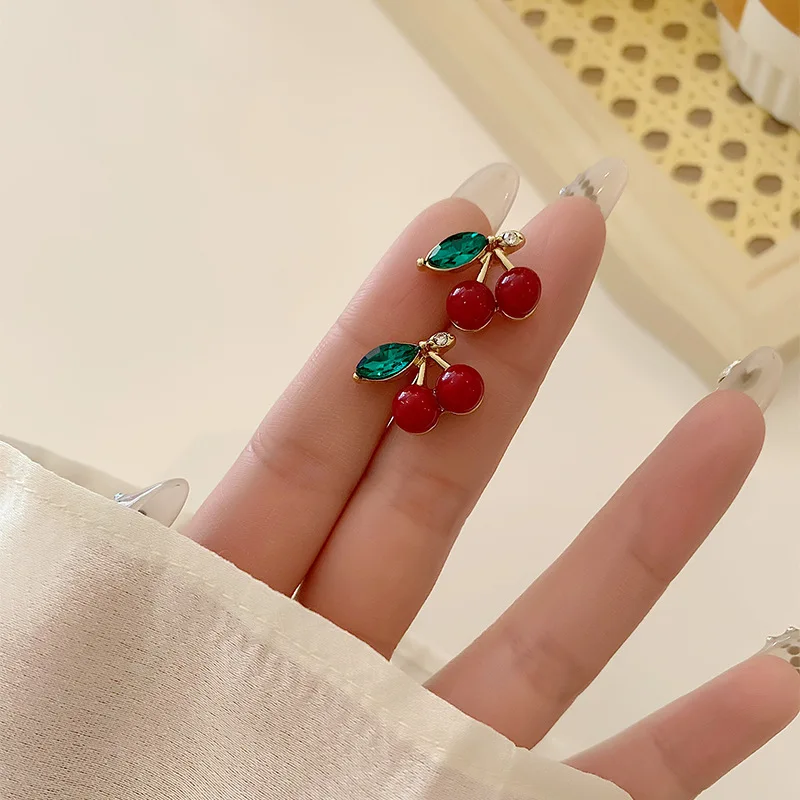 Red Cherry Earrings No Hole Ear Clips Fashion Clip Earring Without Piercing Minimalist Earrings Jewelry CEk716