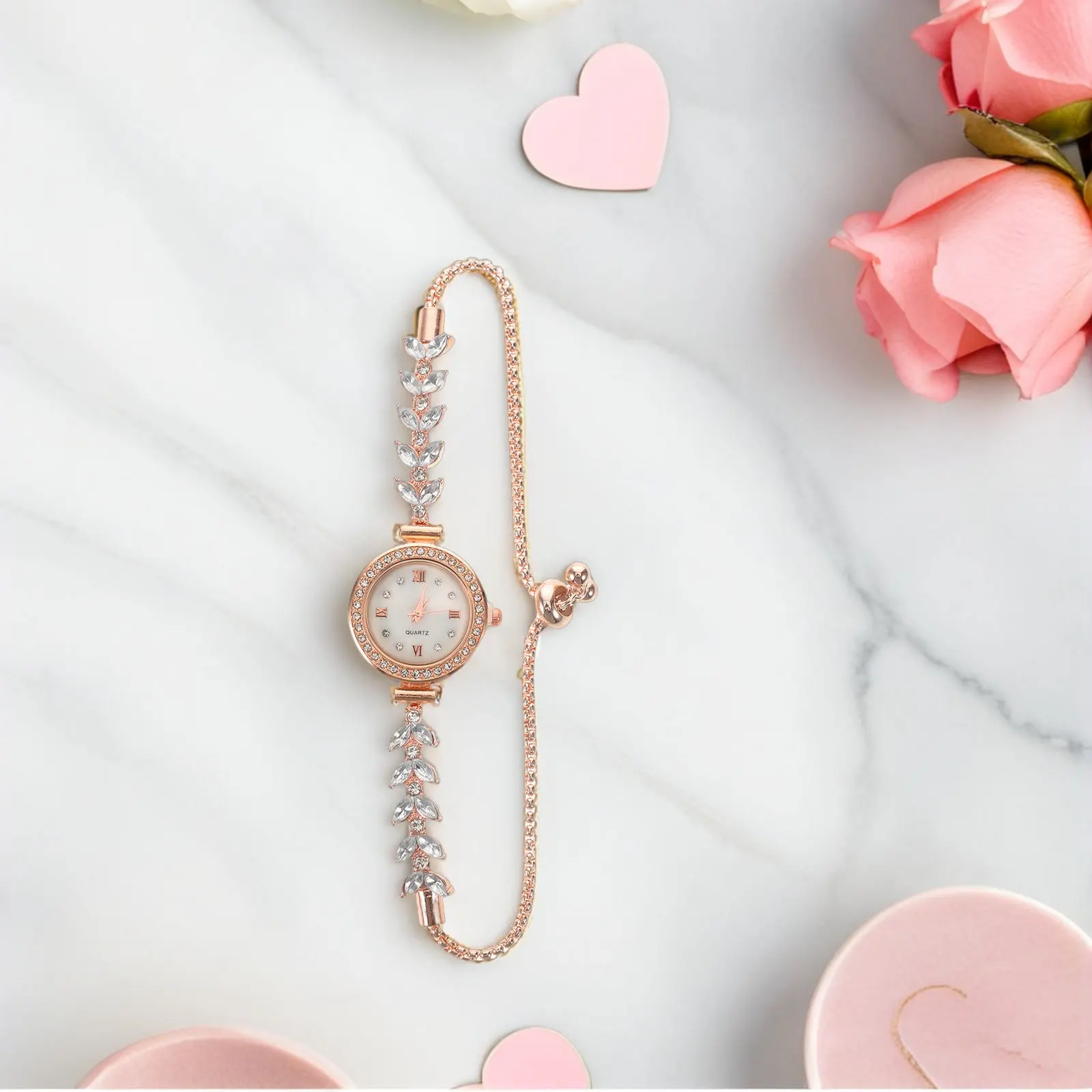 

Женские кварцевые часы-браслет со стразами, модные наручные часы с круглым циферблатом, блестящий браслет, элегантные женские часы на каждый день