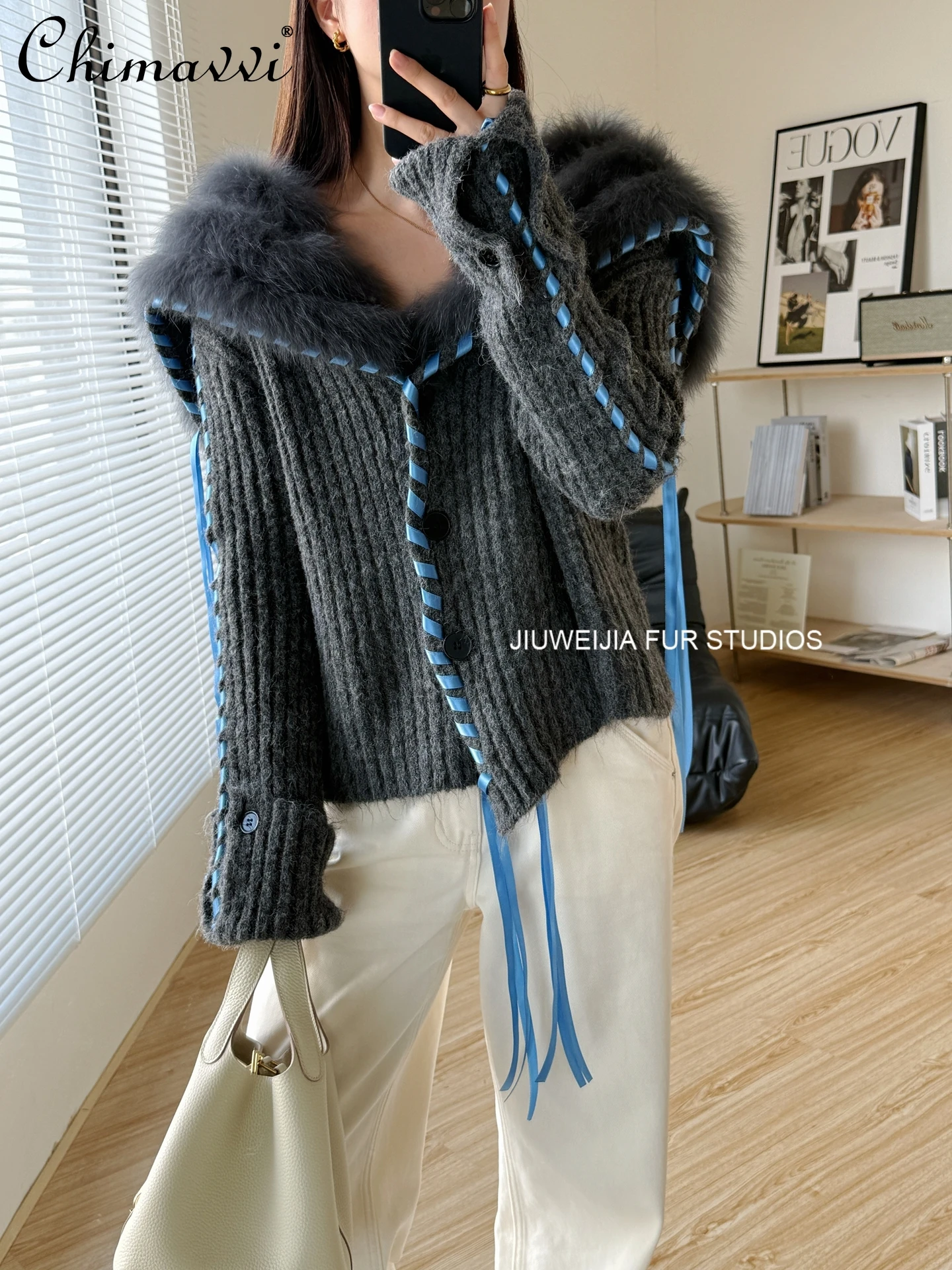 

2025 Autumn Winter Heavy Fashion Knitted Fox Fur Navy Collar Short Knitted Cardigan Women Elegant Sweater Long Sleeve Sweater