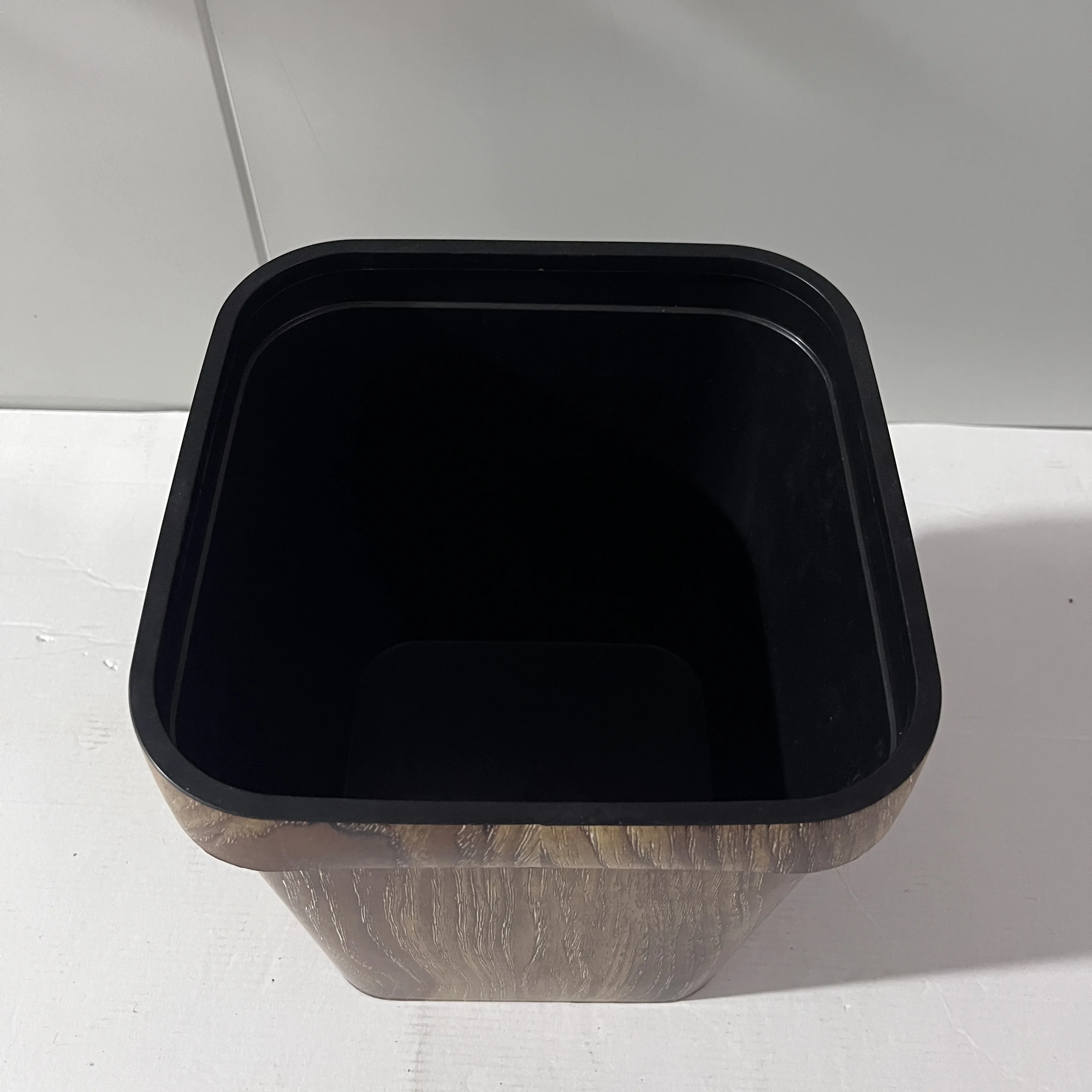Wood Grain Square Waste Bin 2 Pack, 7L Decorative Trash Can with Retaining Ring, Nordic Style Liner Holder Bin for Bedroom Kitchen Office