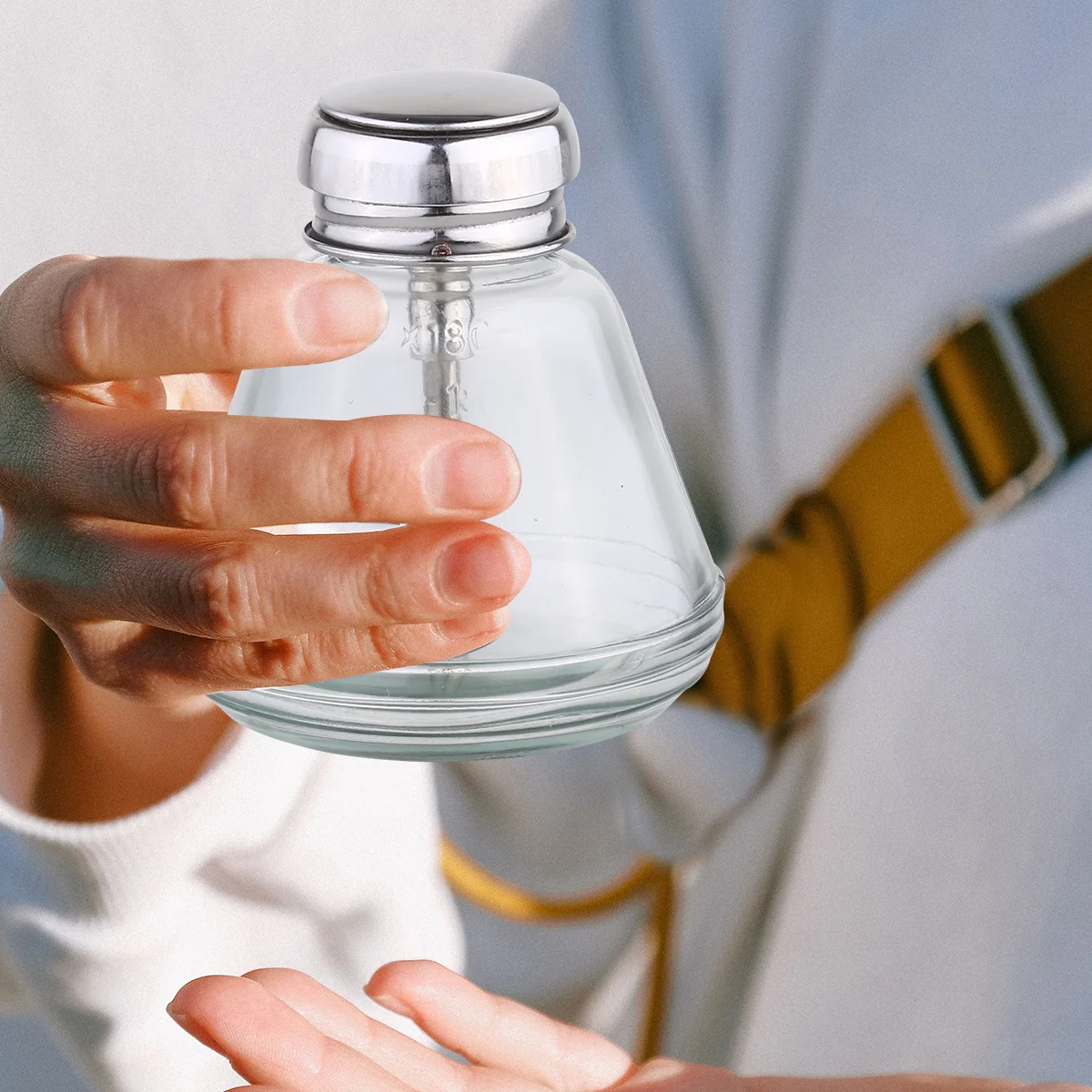 

1Pcs Thickened Glass Bottle Durable Leakproof Storage Holder Alcohol Dispenser Travel Cleaner 180ml Dispensers