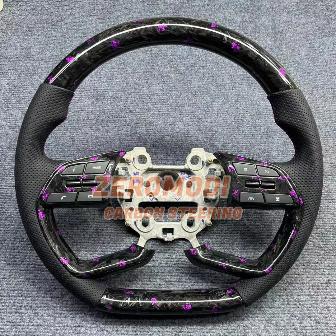 

Руль для Hyundai Elantra 2021-2024, изготовленный на заказ из настоящего карбона и кожи, сменный