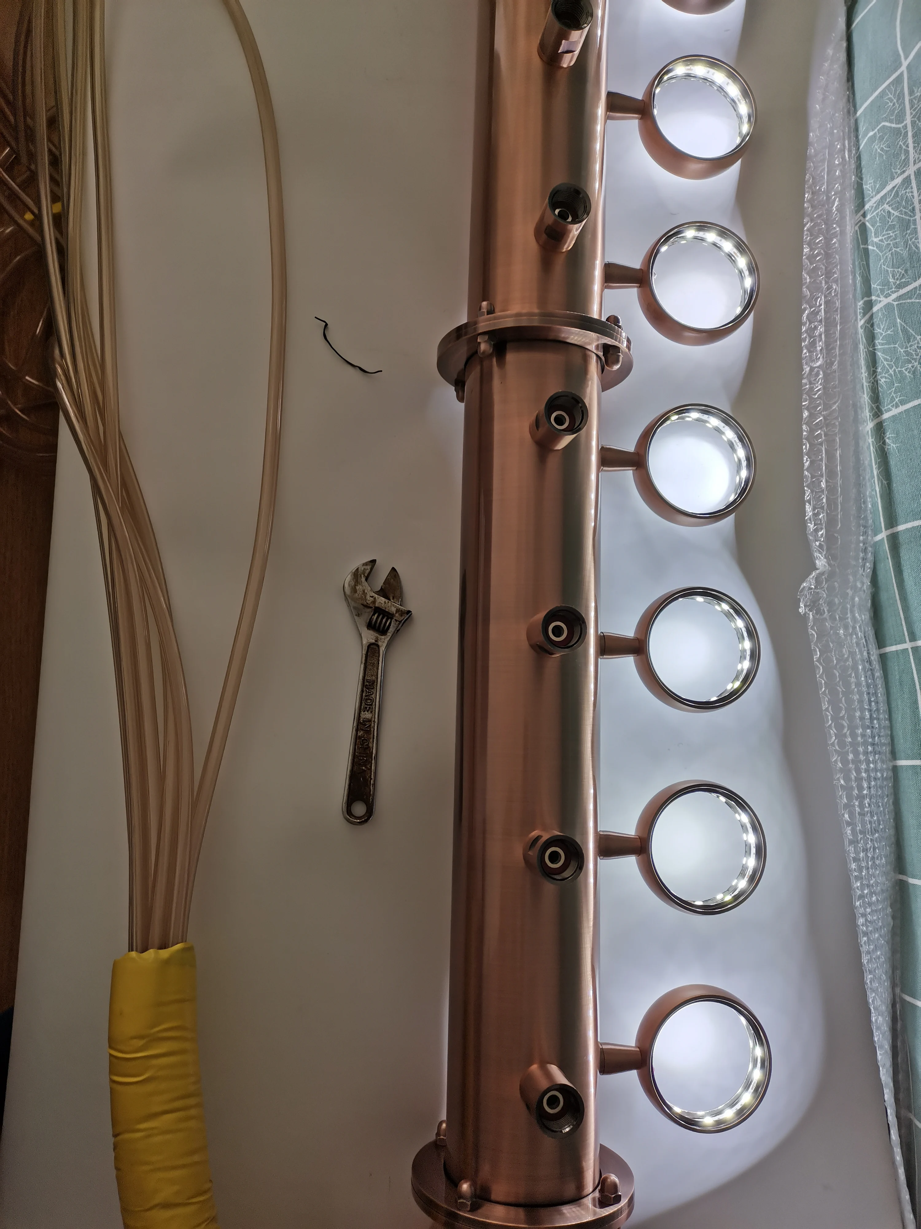 Bar Draught Beer Copper Bronze Titan Glycol Cooling U Type Pipe Beer Tower with Taps Heads Led Lights