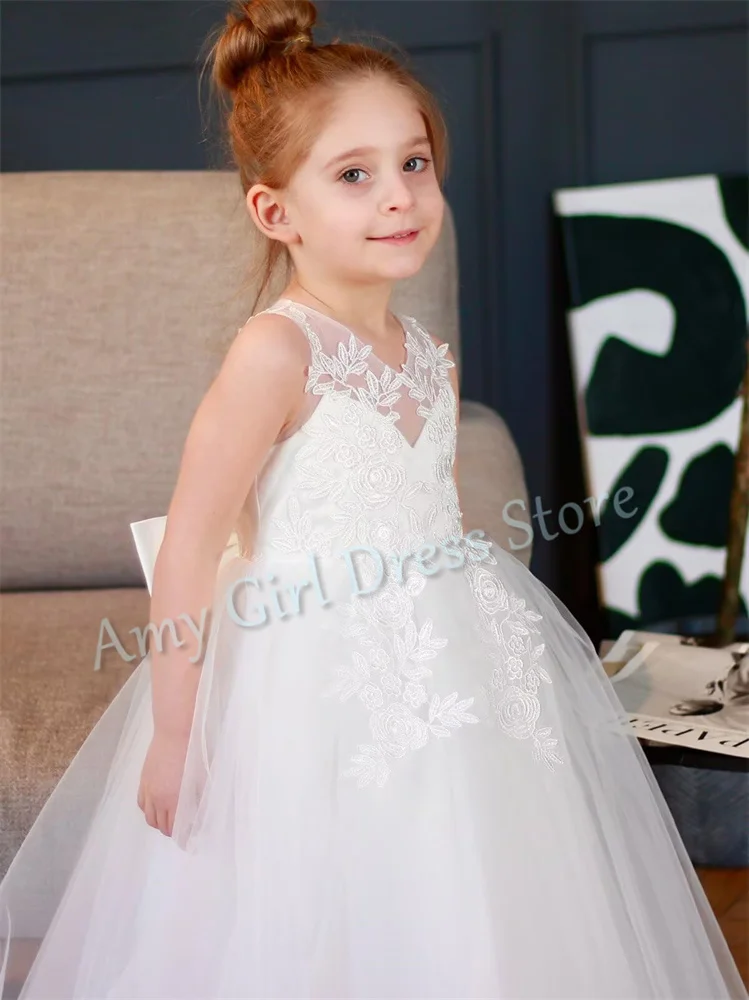 

Elegant Flower Girl Dress For Wedding Appliques Tulle With Bow Simple Puffy Princess First Communion Briesmaid Gown Customized