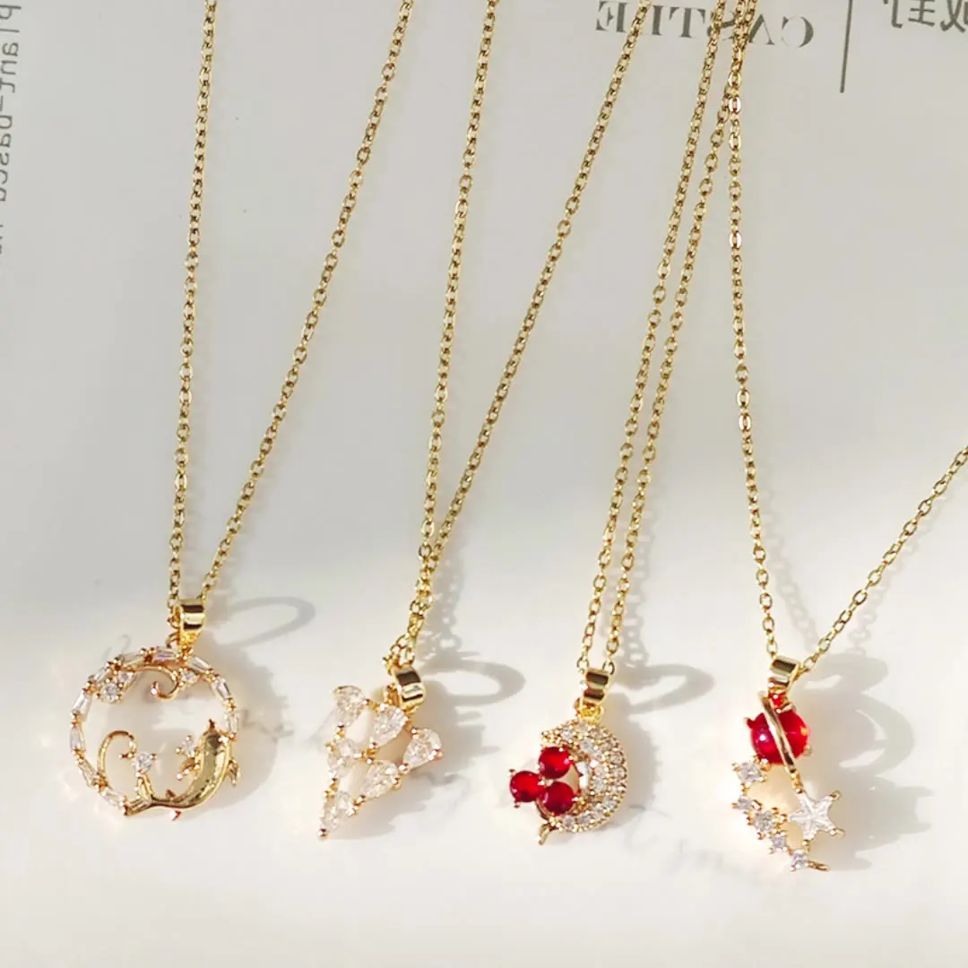 

Kitykiss Magic Wand Collarbone Chain, Fun Eiffel Tower Bag Pendant, Retro Luxury Flower Basket Necklace