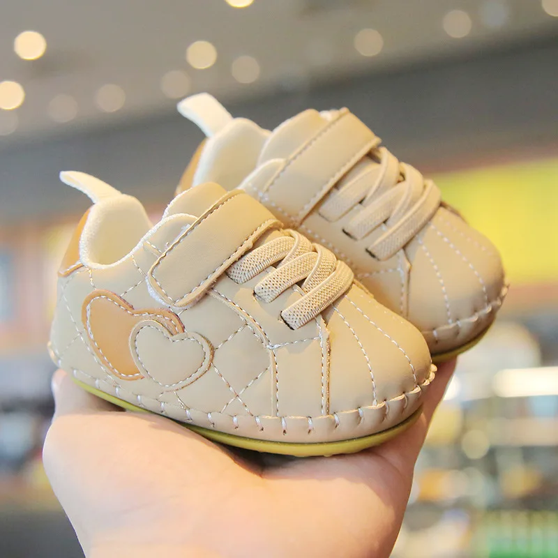 

Fashion Baby Shoes 2025 Autumn New Kids Sneakers Simple Versatile Girls' Casual Shoes Comfort Non Slip Baby First Walker Tenis