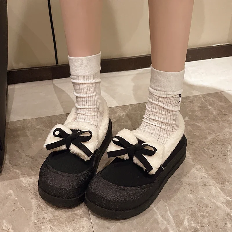 

Soft Round Toe Winter Shoes Women Casual Female Sneakers Flats Clogs Platform Loers With Fur Autumn Dress Retro Creepers New