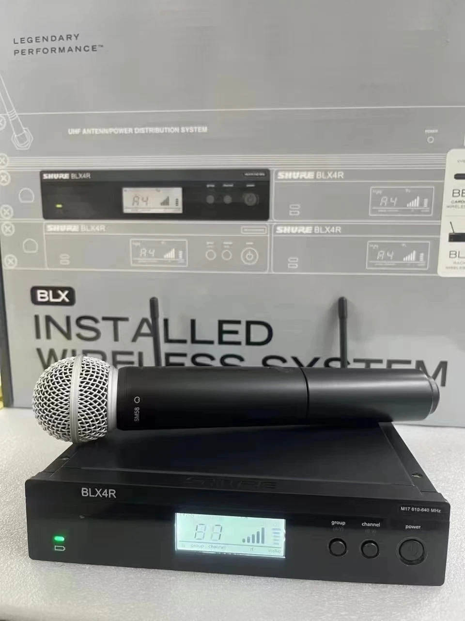 

Blx4r Profession Wireless microphone for Stage