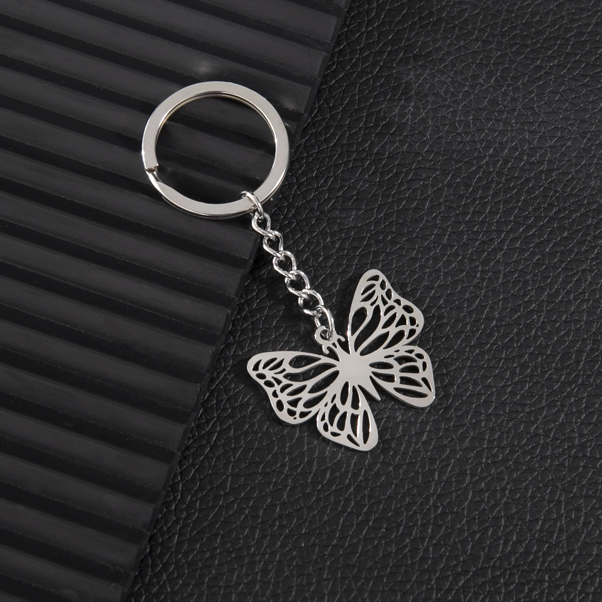 Mini Animal Butterfly Shaped Pendant Keychains For Women Hollow Heart Stainless Steel Metal Keyring Handbag Diy Handmade Jewelry