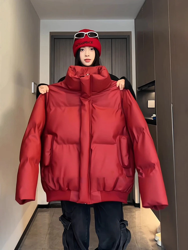 

Мужская зимняя куртка из искусственной кожи цвета красного вина с хлопковым наполнителем, в американском стиле, с воротником-стойкой, утепленная, Cleanfit, пуховик