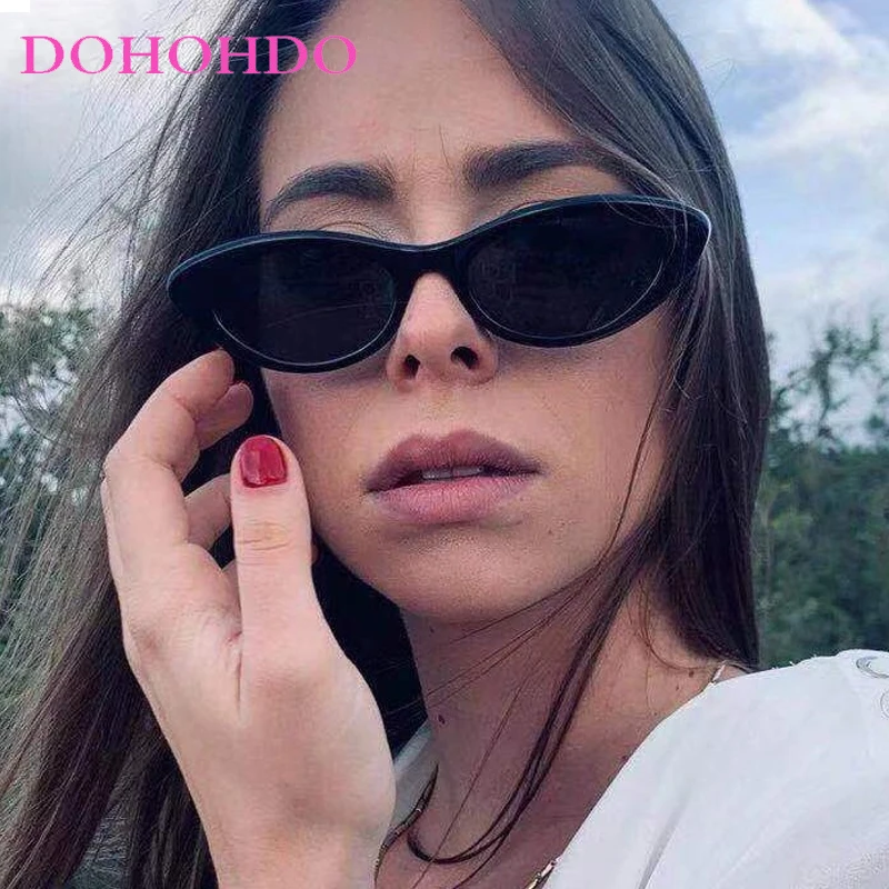 

Fashion Luxury Brand Designer Small Frame Oval Rivets Decorative Sunglasses Women Men Outdoors Driving Shade Sunglasses UV400