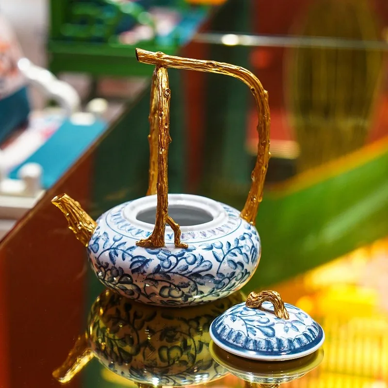 SS81 Chinese high temperature, ceramic inlaid copper hand-painted, twisted lotus short body round, teapot tabletop ornament