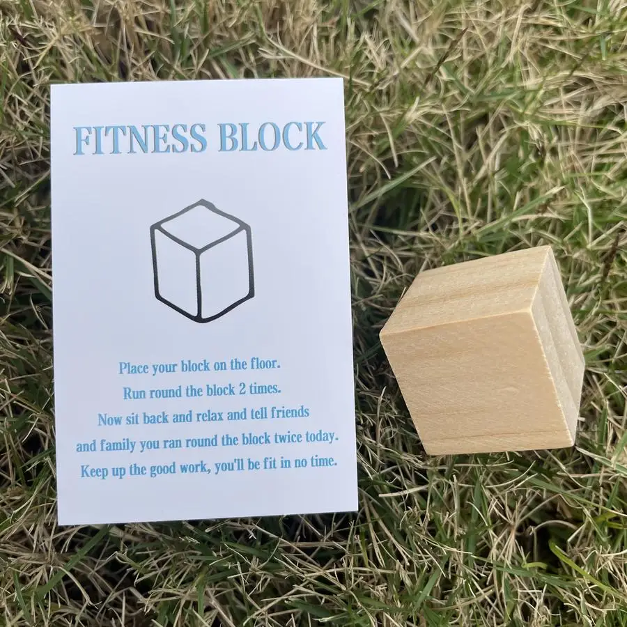1/5/10/20/50/100pcs Fitness Block Prank Gift - 'Run Around the Block 2 Times' Motivational Card, Perfect for Birthdays, Graduati
