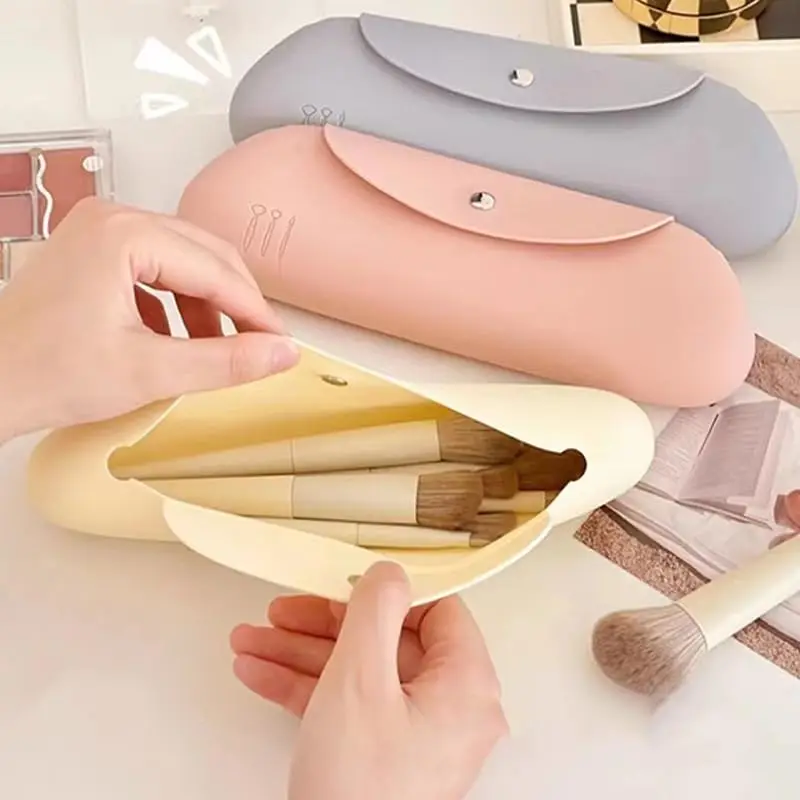 Borsa per cosmetici da viaggio con porta pennelli per trucco in silicone: porta pennelli per il viso cosmetico portatile morbido, grande custodia per pennelli per trucco da viaggio