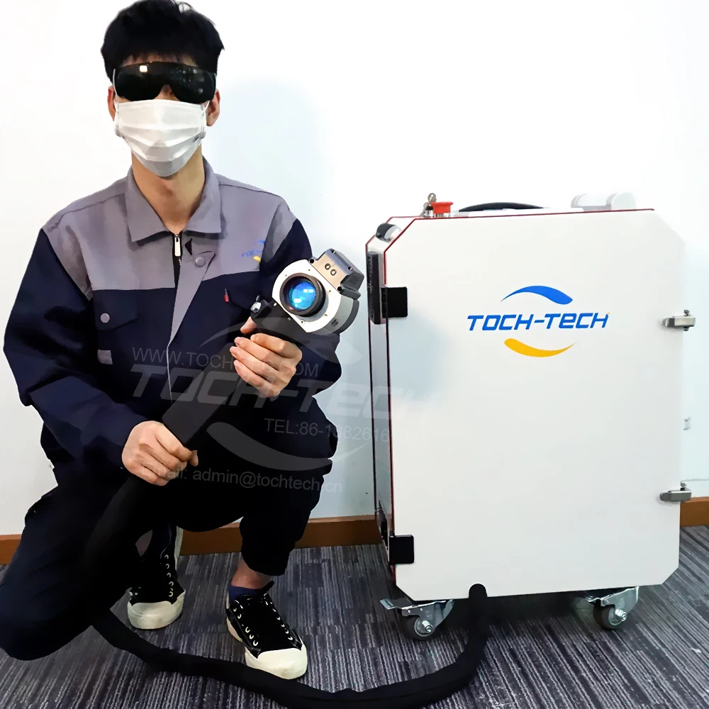 Portable 100w 200W 300w 500w 1000W Pulse Fiber  Cleaning Rust Removal Tool  Cleaner Machine for Metal Rust Oil Paint