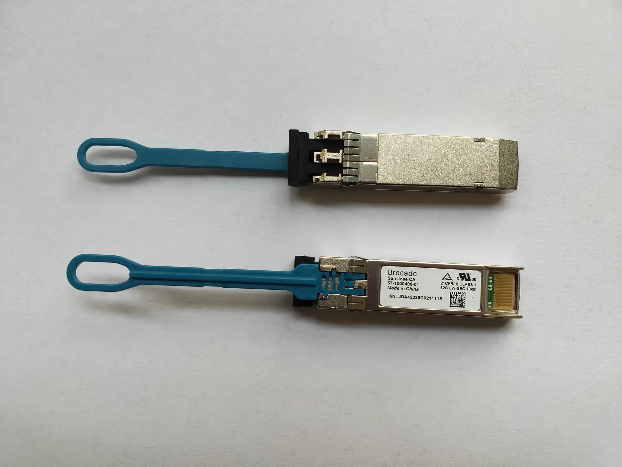 1PCS Brocade 32G module sfp Single mode/57-1000486-01 X7 G730/720 G630/G620/32G LW-SEC 10KM/Brocade Single mode SFP 32G 2