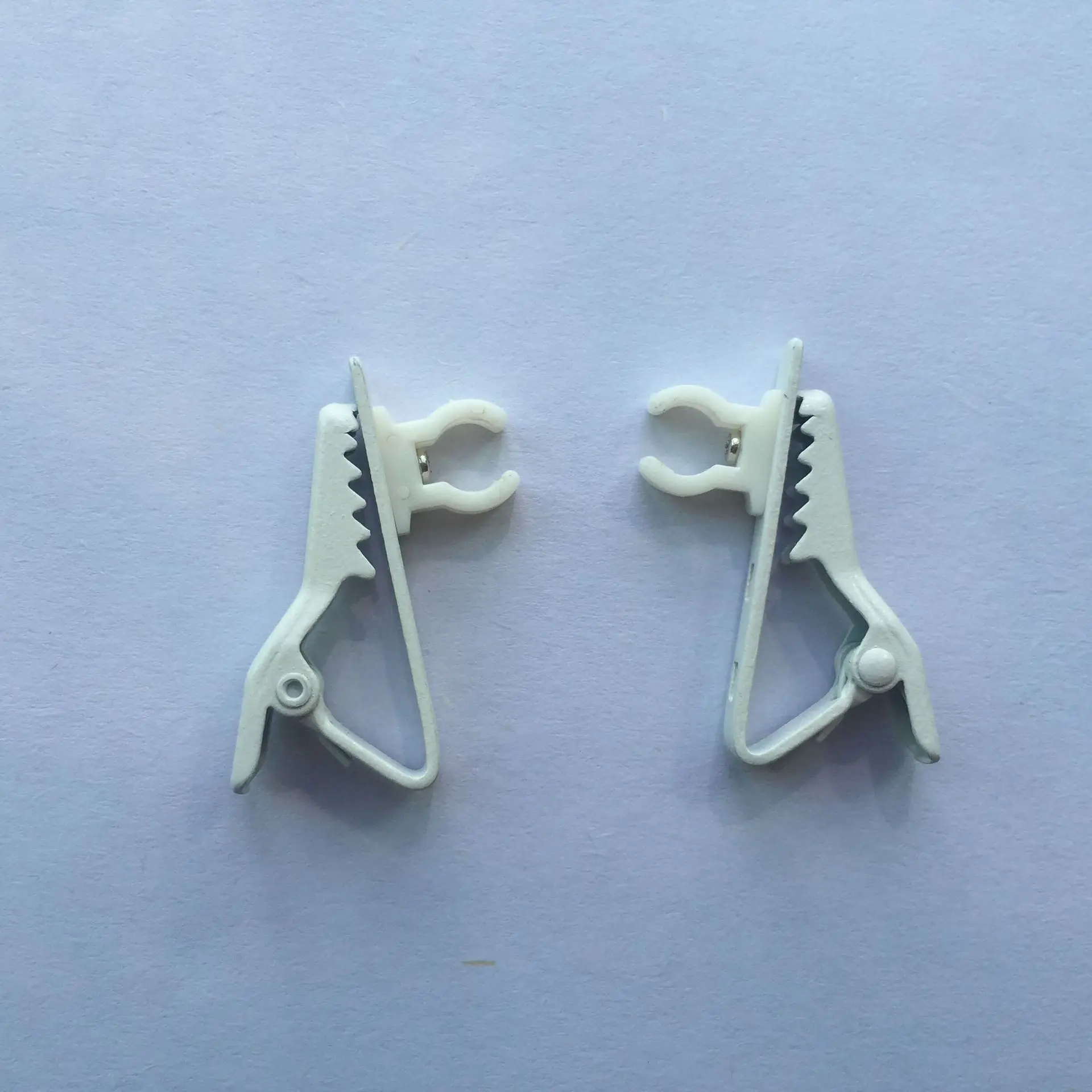 

1 set 1 Set Of Lavalier Mic Clips Universal Fit For Collar Microphone Secure Grip Lightweight For Interviews Live Streaming