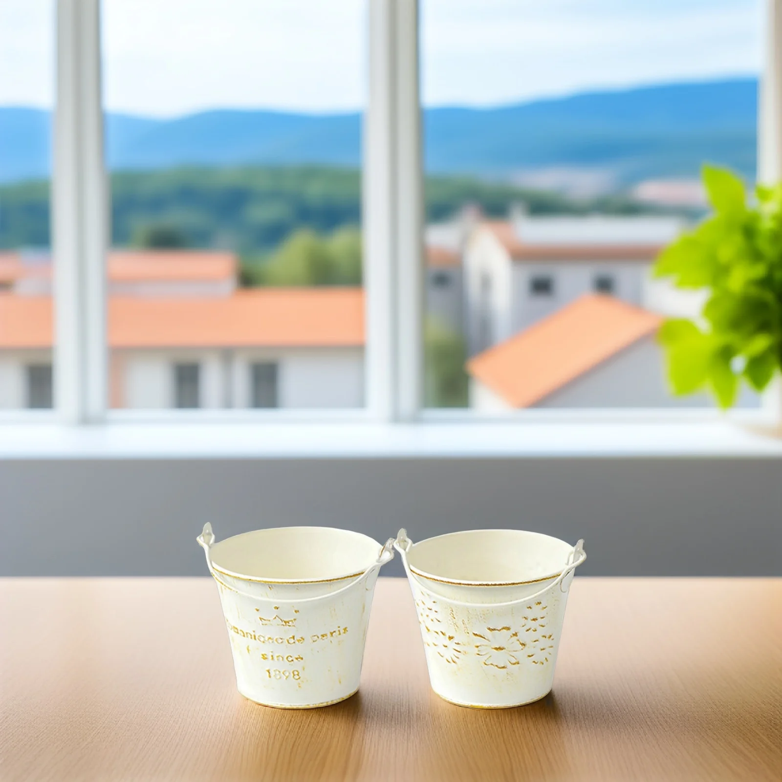 

2Pcs Iron Succulent Buckets Vintage Metal Flower Pots Rustic Home Garden Decoration Home Flower Bucket