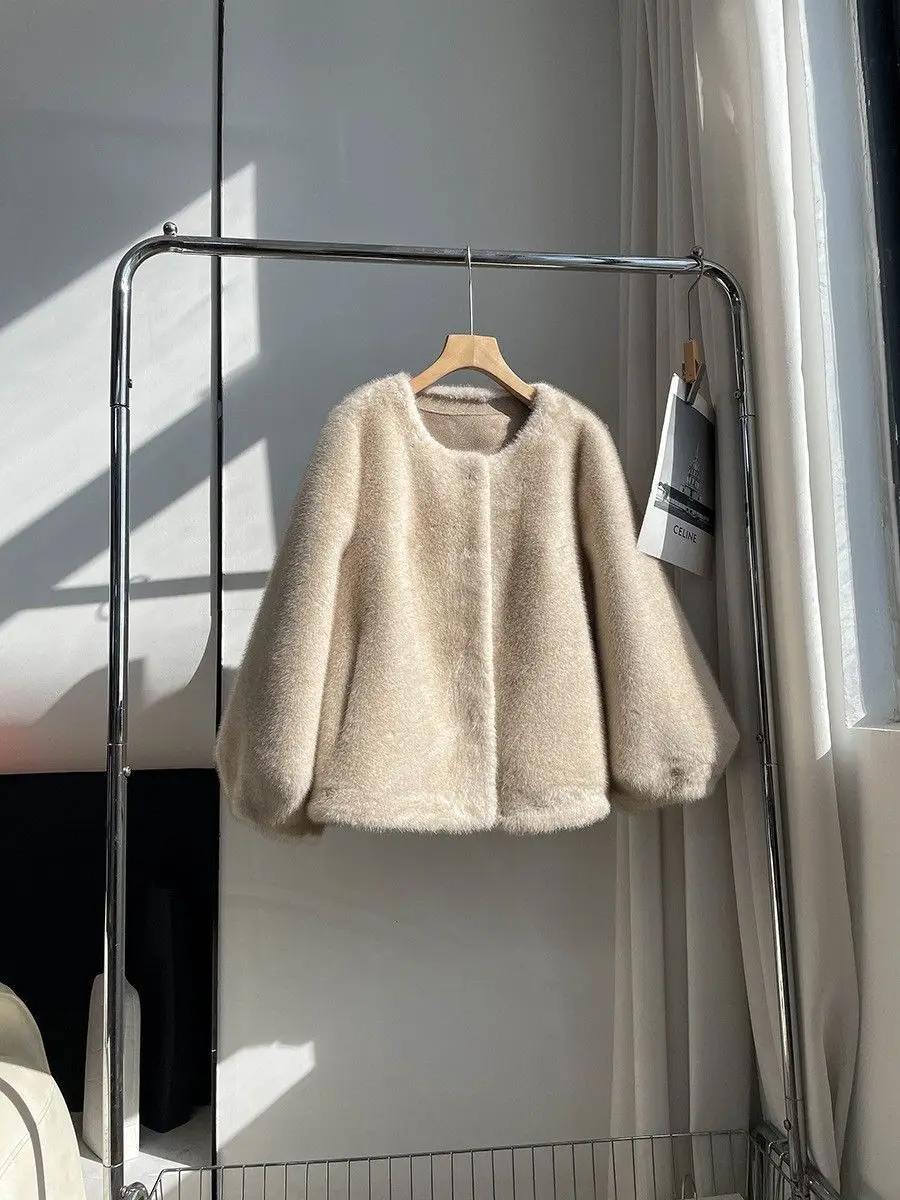 

Женское пальто из искусственного меха, зимнее, для улицы, асимметричное, в китайском стиле, с расклешенным дизайном, имитация овчины, модель-накидка